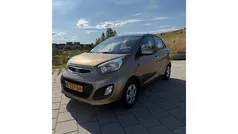 Bruin, metallic lak Gebruikt 2012 Kia Picanto Plus Hatchback | € 5.950 (Eerlijke prijs)