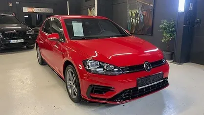 Rood Gebruikt 2018 VW Golf R Sedan | € 16.990 (Eerlijke prijs)
