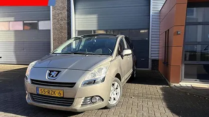 Occasion 2011 Peugeot 5008 Family MPV | € 2.445 (Goede deal)