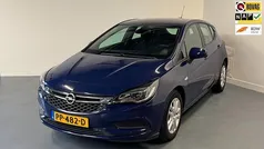 Blauw Gebruikt 2017 Opel Astra Edition Hatchback | € 8.950 (Goede deal)