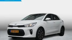 Wit Gebruikt 2017 Kia Rio Hatchback | € 11.390 (Eerlijke prijs)
