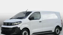 Wit Nieuw 2025 Opel Vivaro-e Combi Van | € 36.273 (Goede deal)