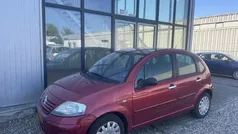 Rood Gebruikt 2004 Citroën C3 Exclusive Hatchback | € 1.250 (Eerlijke prijs)