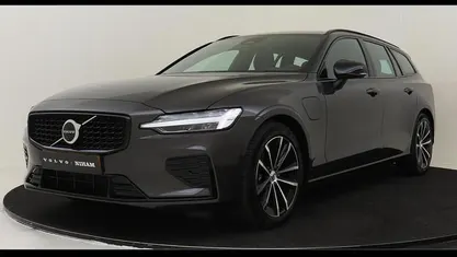 Grijs Gebruikt 2025 Volvo V60 Plus Stationwagen | € 43.890 (Eerlijke prijs)
