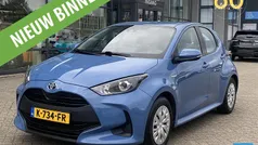 Blauw Gebruikt 2020 Toyota Yaris Hybrid Active Hatchback | € 18.950 (Eerlijke prijs)