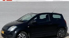 Zwart, metallic lak Gebruikt 2006 Citroën C2 Furio Hatchback | € 1.248 (Eerlijke prijs)