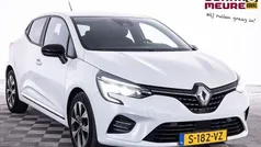 Wit Gebruikt 2023 Renault Clio V Evolution Hatchback | € 15.490 (Super prijs)