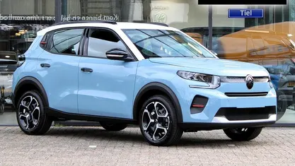 Blauw Nieuw 2025 Citroën C3 Hatchback | € 24.745 (Eerlijke prijs)