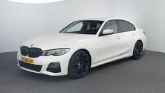 Gebruikt 2019 BMW 320 Executive Sedan | € 27.445 (Eerlijke prijs)