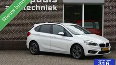 Wit Gebruikt 2018 BMW 220 Advantage Stationwagen | € 19.500 (Super prijs)