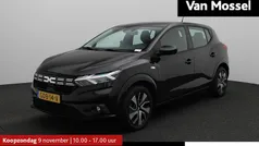 Gebruikt 2024 Dacia Sandero Expression Hatchback | € 18.435 (Eerlijke prijs)