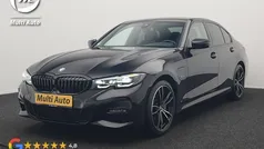 Zwart Gebruikt 2022 BMW 330 M Sport Sedan | € 32.740 (Goede deal)