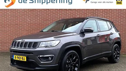Grijs Occasion 2020 Jeep Compass Night Eagle SUV | € 20.745 (Eerlijke prijs)