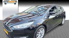 Zwart, metallic lak Gebruikt 2018 Ford Focus Hatchback | € 11.495 (Goede deal)