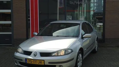 Occasion Renault Laguna III Business 135 PK (99 kW) 2007 Grijs (metallic) Hatchback