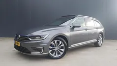 Grijs (metallic) Gebruikt 2016 VW Passat Highline Stationwagen | € 13.445 (Goede deal)