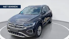 Gebruikt 2023 VW T-Roc Style SUV | € 27.840 (Eerlijke prijs)