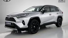 Zilver, metallic lak Gebruikt 2024 Toyota RAV4 Style SUV | € 49.900 (Eerlijke prijs)