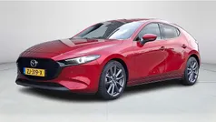 Soul red crystal m Gebruikt 2019 Mazda 3 Luxury Hatchback | € 19.950 (Eerlijke prijs)