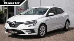Wit Gebruikt 2021 Renault Mégane IV Zen Hatchback | € 19.890 (Goede deal)