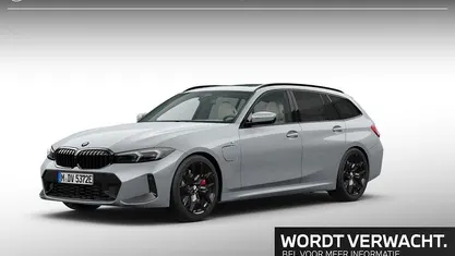 Gebruikt 2025 BMW 330e M Sport Stationwagen | € 54.800 (Eerlijke prijs)