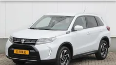 Gebruikt 2024 Suzuki Vitara Style SUV | € 27.795 (Eerlijke prijs)