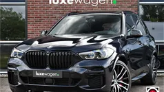 Zwart Gebruikt 2021 BMW X5 M Sport SUV | € 59.900 (Eerlijke prijs)