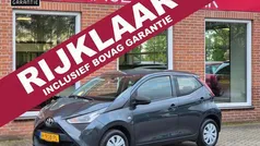 Grijs Gebruikt 2020 Toyota Aygo Hatchback | € 11.500 (Eerlijke prijs)