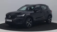 Zwart Gebruikt 2020 Volvo XC40 R-Design SUV | € 29.500 (Eerlijke prijs)