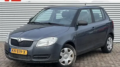 Occasion Skoda Fabia Comfort 60 PK (44 kW) 2009 Grijs (metallic) Hatchback