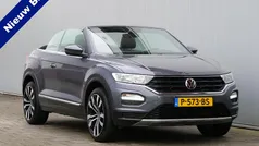 Grijs Gebruikt 2021 VW T-Roc Cabriolet Style Cabriolet | € 25.495 (Eerlijke prijs)