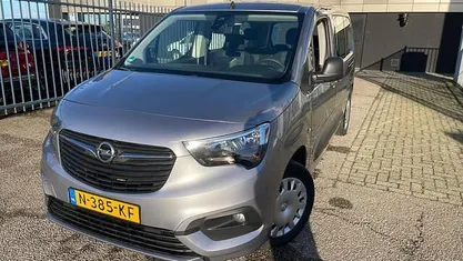 Grijs Occasion 2021 Opel Combo Life Edition Van | € 15.950 (Goede deal)