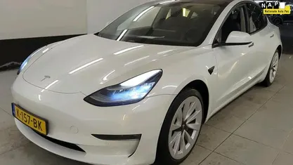 Gebruikt 2020 Tesla Model 3 Long Range AWD Sedan | € 23.697 (Eerlijke prijs)