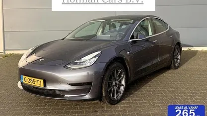 Occasion Tesla Model 3 Standard Range Plus 239 kW (325 PK) 2019 Sedan