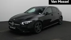Zwart Gebruikt 2021 Mercedes A180 Business Hatchback | € 28.900 (Eerlijke prijs)