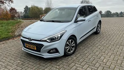 Occasion 2020 Hyundai i20 Premium Hatchback | € 14.950 (Eerlijke prijs)