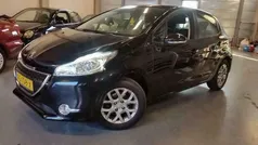Zwart Gebruikt 2013 Peugeot 208 Hatchback | € 6.499 (Eerlijke prijs)