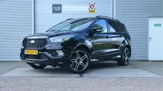 Zwart Gebruikt 2019 Ford Kuga ST-Line SUV | € 18.950 (Eerlijke prijs)