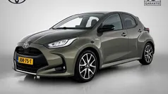 Groen Gebruikt 2021 Toyota Yaris Hybrid Executive Hatchback | € 21.950 (Eerlijke prijs)