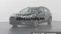Grijs Gebruikt 2023 Ford Focus ST-Line Stationwagen | € 22.830 (Goede deal)