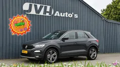 Grijs, metallic lak Gebruikt 2020 VW T-Roc Style SUV | € 22.500 (Super prijs)