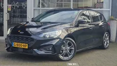Zwart, metallic lak Gebruikt 2019 Ford Focus Business Edition Hatchback | € 12.995 (Eerlijke prijs)