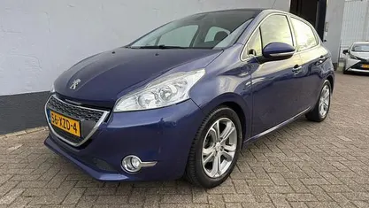 Occasion 2012 Peugeot 208 Allure Hatchback | € 4.950 (Eerlijke prijs)