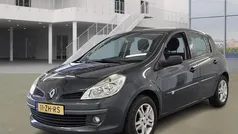 Grijs Gebruikt 2008 Renault Clio II Hatchback | € 2.799 (Eerlijke prijs)