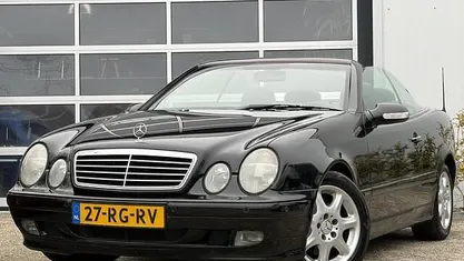 Zwart Occasion 2002 Mercedes CLK320 Elegance Cabriolet | € 6.950 (Goede deal)