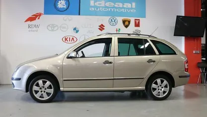 Gebruikt 2006 Skoda Fabia Hatchback | € 2.800 (Eerlijke prijs)