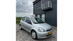 Gebruikt 2002 Toyota Yaris Hatchback | € 2.150 (Eerlijke prijs)