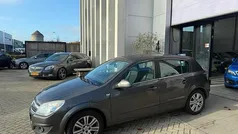 Gebruikt 2009 Opel Astra Cosmo Hatchback | € 2.450 (Eerlijke prijs)