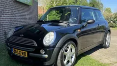 Zwart Gebruikt 2003 Mini ONE Salt Hatchback | € 1.995 (Eerlijke prijs)