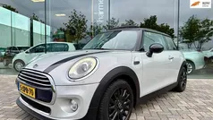 Wit Gebruikt 2014 Mini Cooper Hatchback | € 12.844 (Eerlijke prijs)